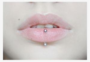 Lips, Piercing, And Pale Image - Body Piercing