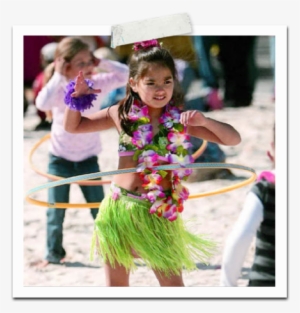 Hula Girl Competition - Hawaiian Hula Hoop
