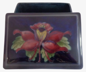 I Am Pleased To Offer This Beautiful Lidded Box By - Moorcroft