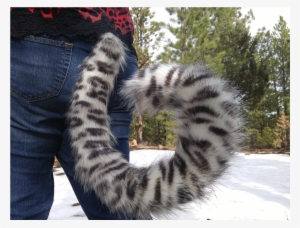 Wew 36" Snow Leopard Tail