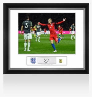 Football Photo - Jamie Vardy Of England Scores V Germany