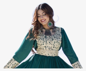 Afhhan Woman Wearing Tradition Clothing - Sarah Afghan Clothes