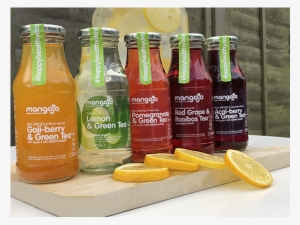 A Bevvy Of Natural Beauties - Mangajo