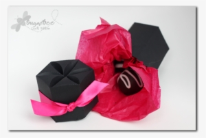 Making Gift Boxes Silhouette - Gift Wrapping