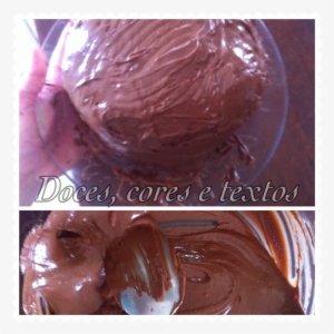 "tampe" O Chocotone E Use O Chocolate Para Fazer Uma - Chocolate