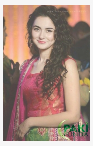 Here We Have Pictures Of Beautiful Actress Hania Amir - Palwasha In Janaan Movie