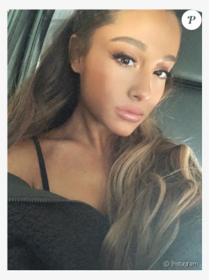 Ariana Grande Sur Une Photo Publiée Sur Instagram Le - Ariana Forehead