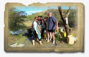 Cob Building Courses - Painting