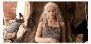 Game Of Thrones, Daenerys Targaryen - Game Of Thrones Season 2 Scene