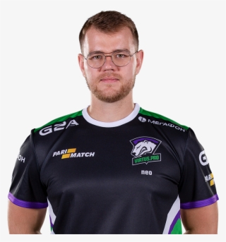 Filip Kubski - Active Shirt