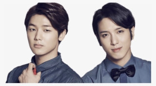 Cnblue Minhyuk And Yonghwa Posing For Fossil - Fossil Inc Tom Kartsotis