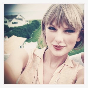 Taylor Swift, Red, And Taylor Image - Taylor Swift Selfie 2012