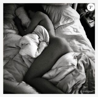 Jenna Dewan Entièrement Nue Au Lit Sur Une Photo Publiée - Jenna Dewan Sleeping