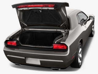 53 - - Dodge Challenger 2015 Trunk