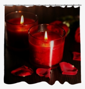 Beautiful Romantic Red Candles With Flower Petals Shower - Красные Цветы И Свечи